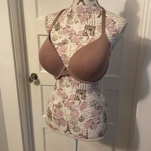 Pair of Victoria's Secret bras. 36DDD